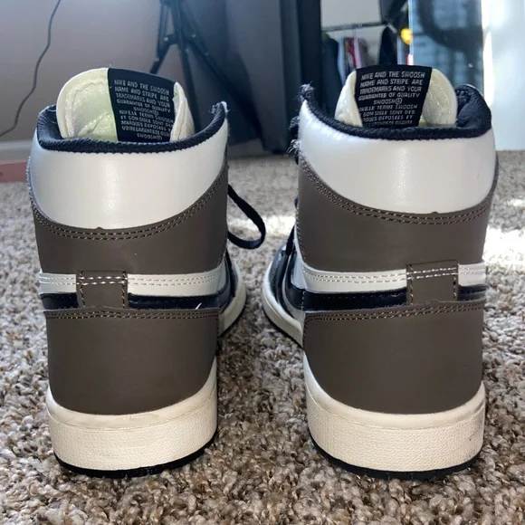 mocha jordan 1 high top size men 7 womens 9 - Picture 4 of 6